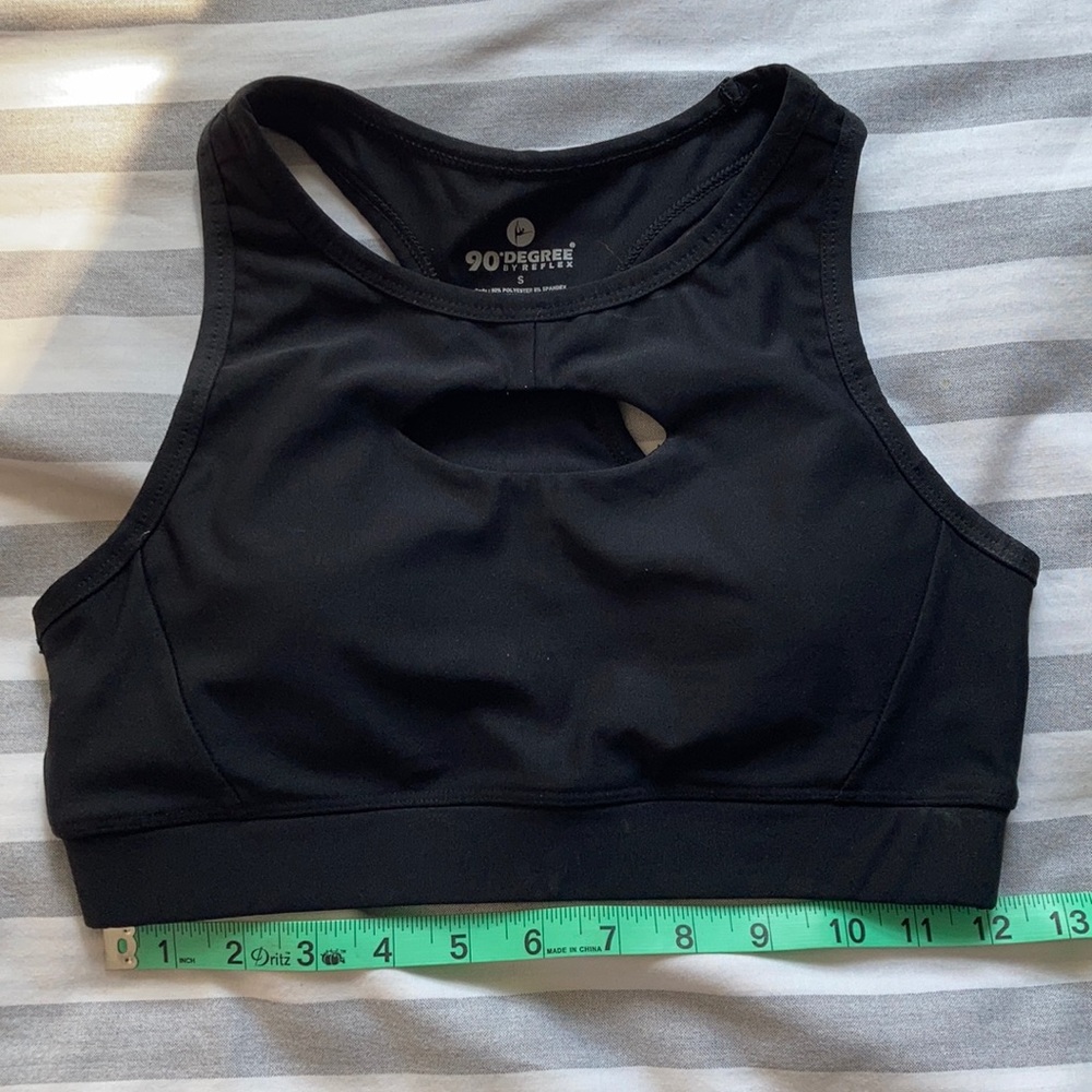 Sports Bra Small (Fit XS) Black Cutout NWOT